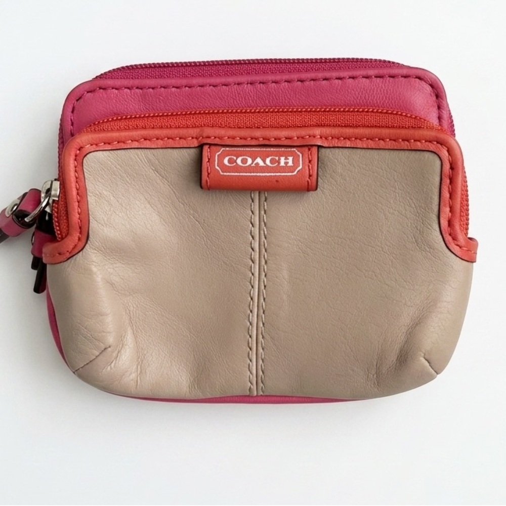 Coach Daisy Spectator colorblock zip wallet